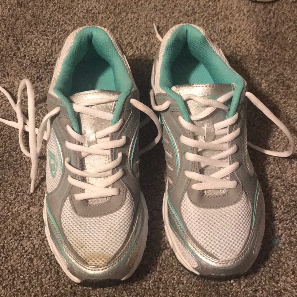 Pro player running shoes